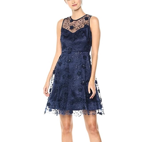 Taylor Dresses & Skirts - NWT Taylor 3D Floral Lace Cocktail Dress